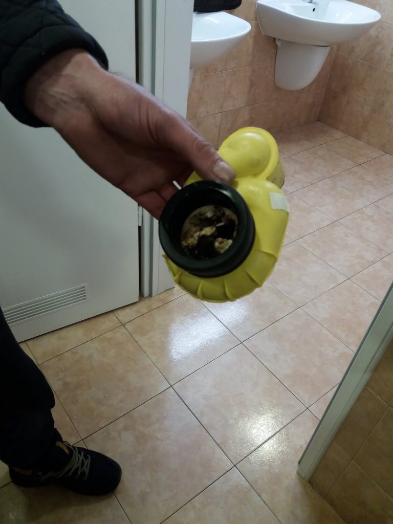 отпушване на писуар в софия